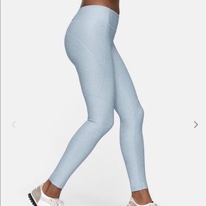 Outdoor Voices 3/4 Warmup Leggings